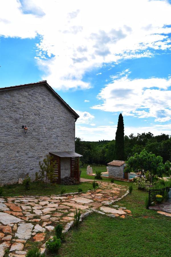 Cottage Al Merlo Olivo Buje Exterior foto